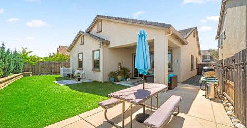 5628 Whisper Wind Way, Roseville, CA 95747 Photo