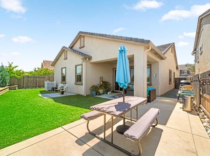 5628 Whisper Wind Way, Roseville, CA 95747 Photo