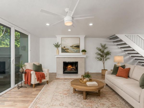 709 Woodside Ln E #2, Unit 2, Sacramento, CA 95825