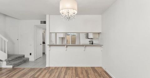 709 Woodside Ln E #2, Unit 2, Sacramento, CA 95825 Photo
