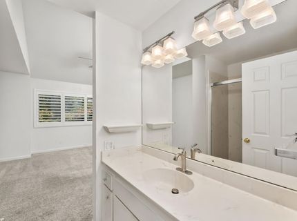 709 Woodside Ln E #2, Unit 2, Sacramento, CA 95825 Photo