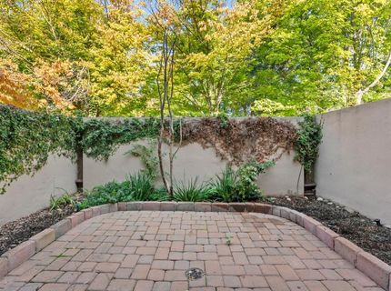 709 Woodside Ln E #2, Unit 2, Sacramento, CA 95825 Photo