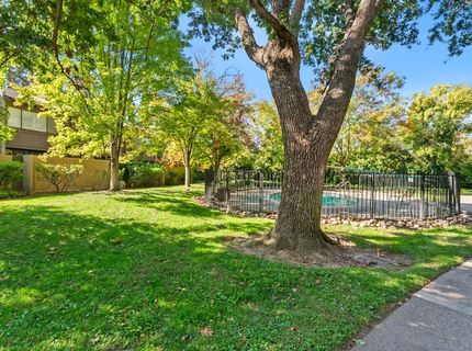 709 Woodside Ln E #2, Unit 2, Sacramento, CA 95825 Photo