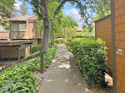 709 Woodside Ln E #2, Unit 2, Sacramento, CA 95825 Photo