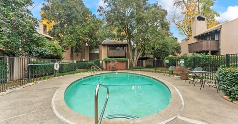 709 Woodside Ln E #2, Unit 2, Sacramento, CA 95825 Photo