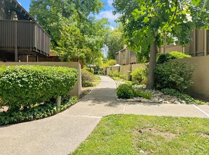 709 Woodside Ln E #2, Unit 2, Sacramento, CA 95825 Photo