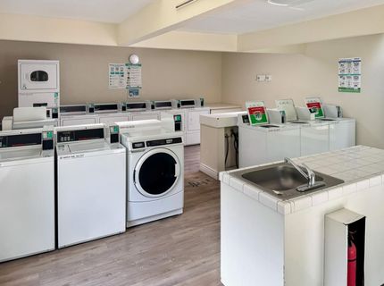 709 Woodside Ln E #2, Unit 2, Sacramento, CA 95825 Photo