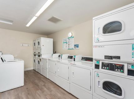 709 Woodside Ln E #2, Unit 2, Sacramento, CA 95825 Photo