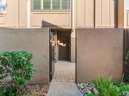 709 Woodside Ln E #2, Unit 2, Sacramento, CA 95825 Photo