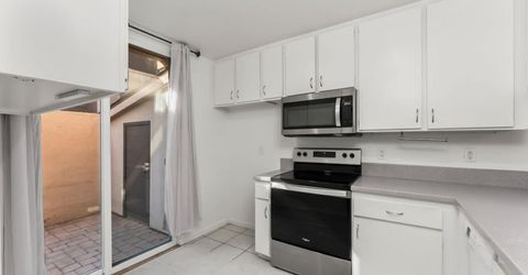 709 Woodside Ln E #2, Unit 2, Sacramento, CA 95825 Photo
