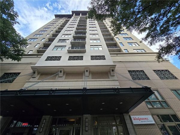 565 Peachtree Street NE, Unit 1301, Atlanta, GA 30308