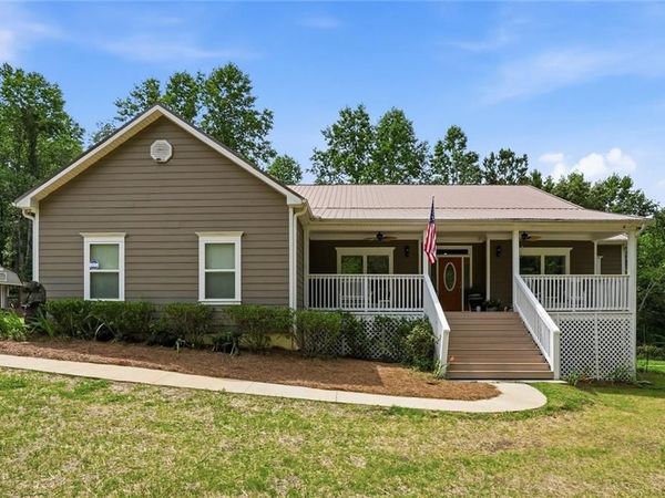 303 Salem Drive, Dawsonville, GA 30534
