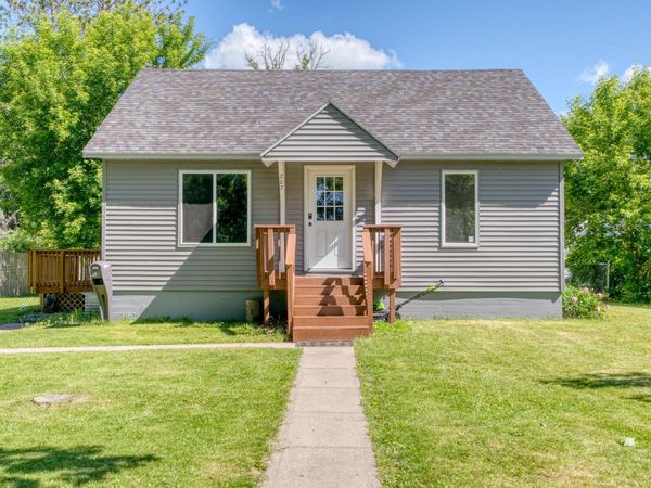 207 NE 7th Street, Grand Rapids, MN 55744