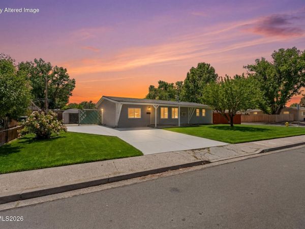 1013 Greenbrae Drive, Sparks, NV 89431
