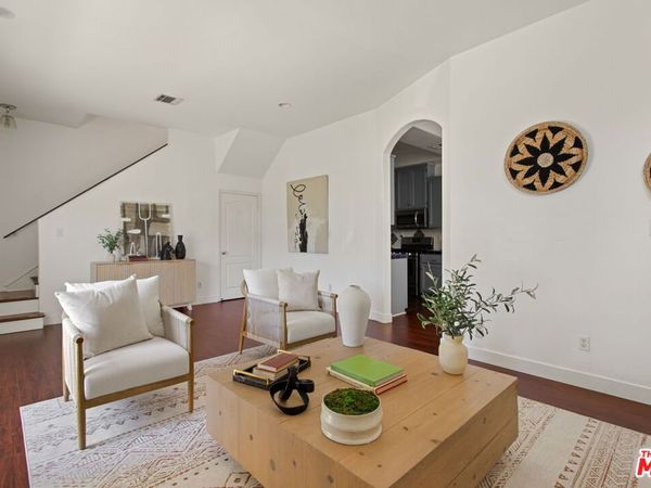 4520 Fulton Avenue, Unit 14, Sherman Oaks, CA 91423