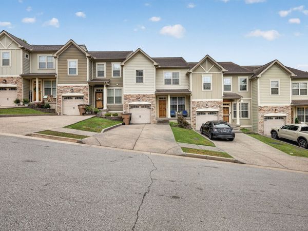 504 Landmark Ct, Nashville, TN 37211