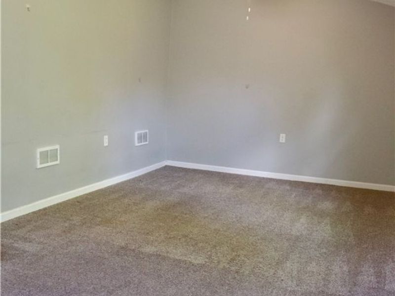 20724 Applegate Road , Maple Heights, OH 44137 Photo 10