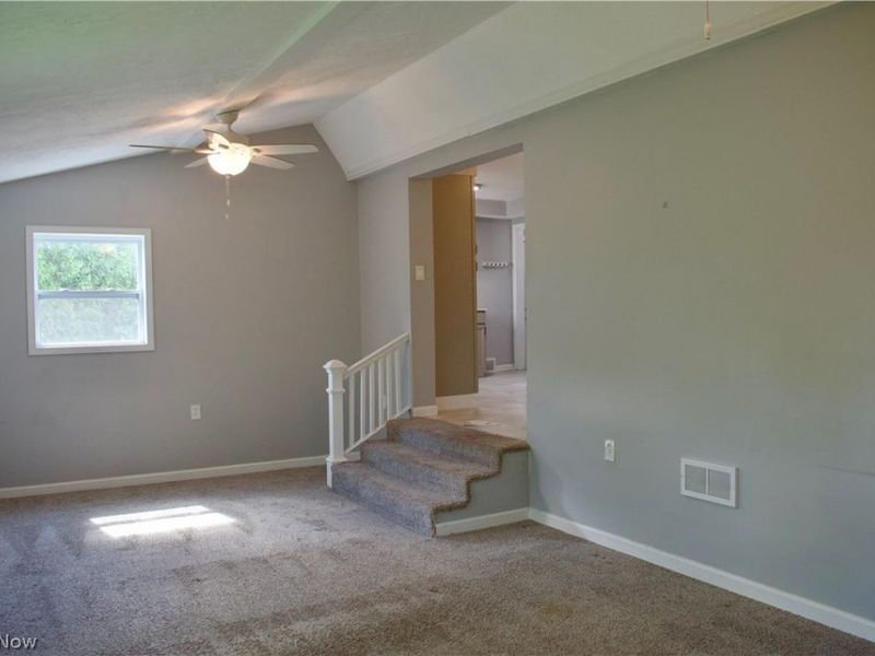 20724 Applegate Road , Maple Heights, OH 44137 Photo 13