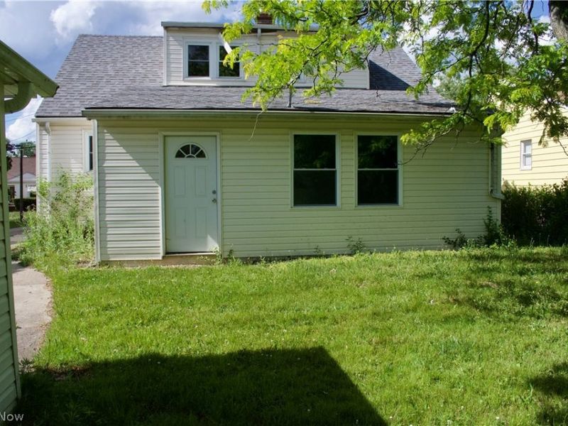 20724 Applegate Road , Maple Heights, OH 44137 Photo 27