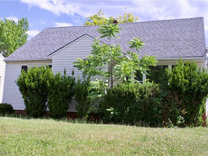 20724 Applegate Road , Maple Heights, OH 44137 Photo 31