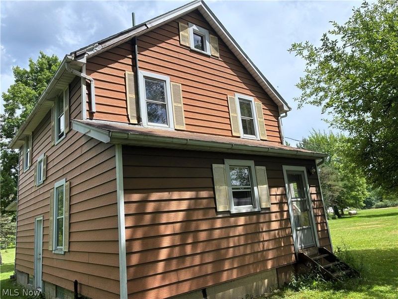 12327 N Palmyra Road , North Jackson, OH 44451 Photo 3