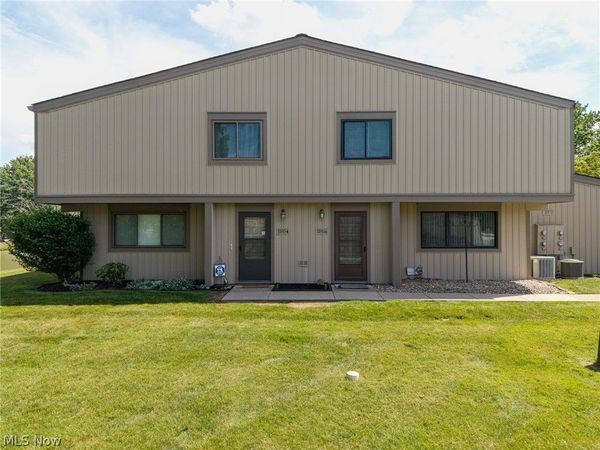 11856 Harbour Light Drive , North Royalton, OH 44133