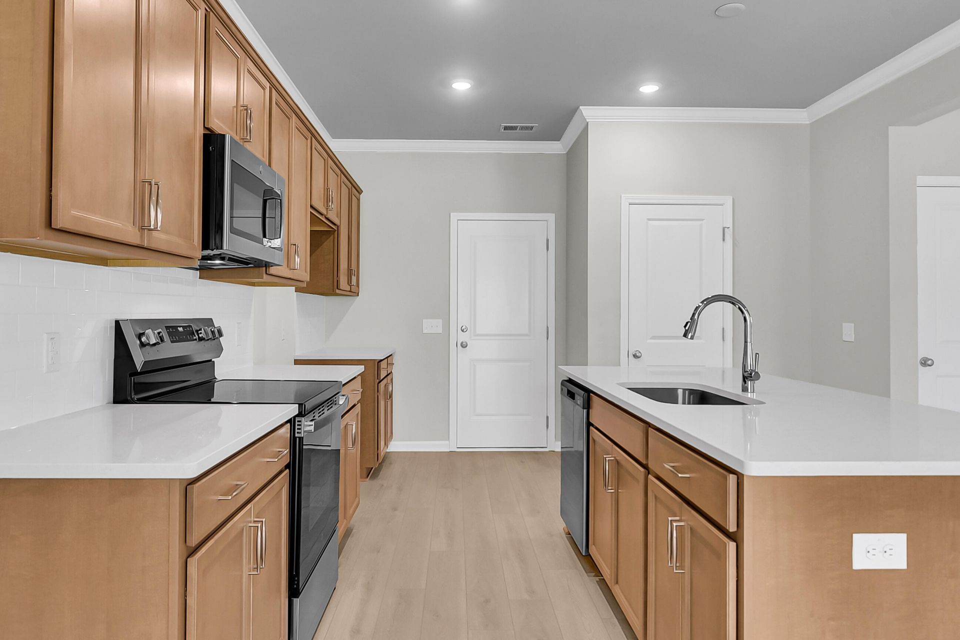 248 Central Creek Drive Photo 8