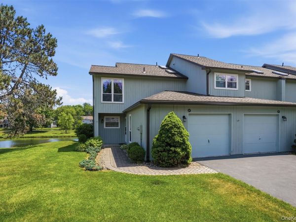11 Pond Drive W, Rhinebeck, NY 12572