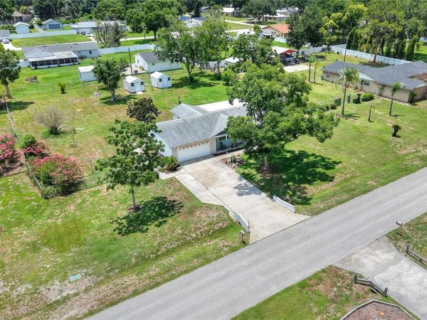 6739 FARRIS DRIVE , LAKELAND, FL 33811