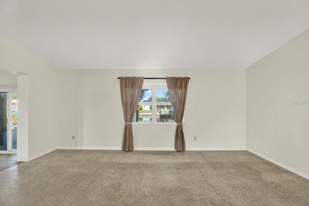 4496 13th Lane Ne, Saint Petersburg, FL 33703 Photo