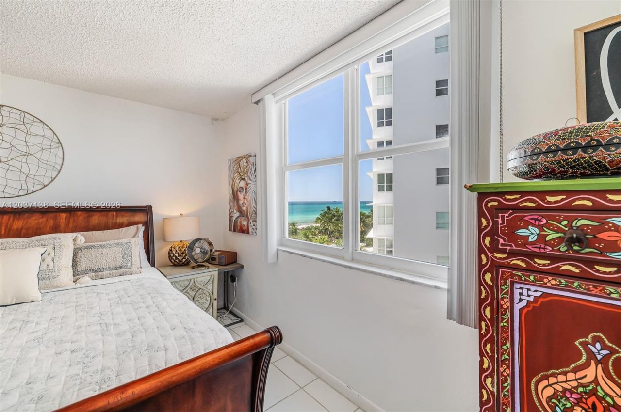 5001 Collins Ave, Unit 6E, Miami Beach, FL 33140 Photo
