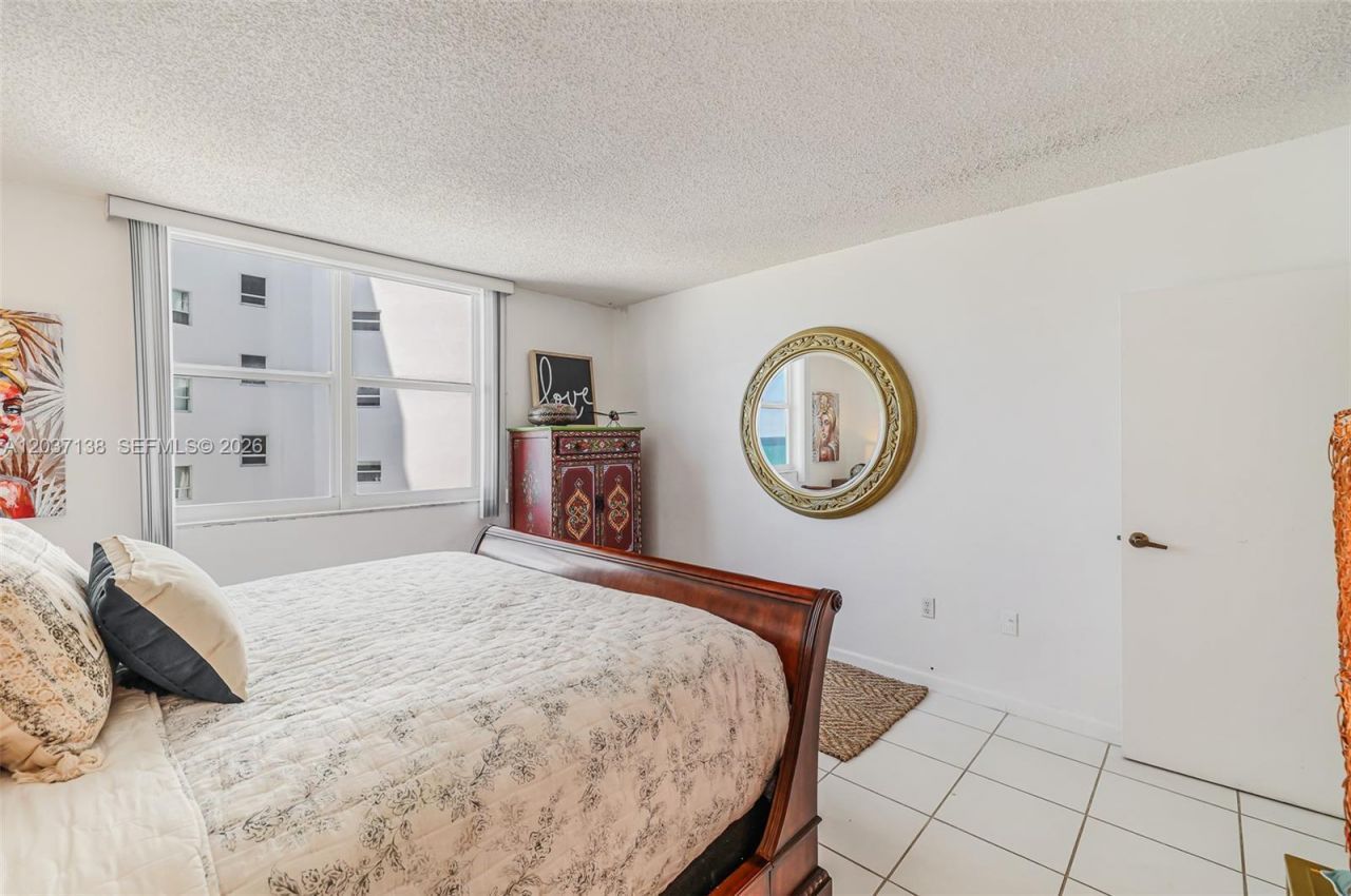 5001 Collins Ave, Unit 6E, Miami Beach, FL 33140 Photo