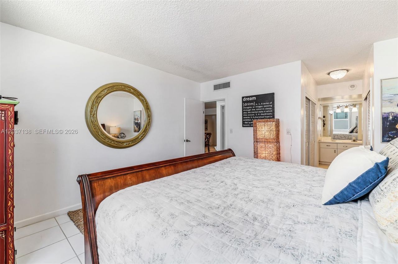 5001 Collins Ave, Unit 6E, Miami Beach, FL 33140 Photo