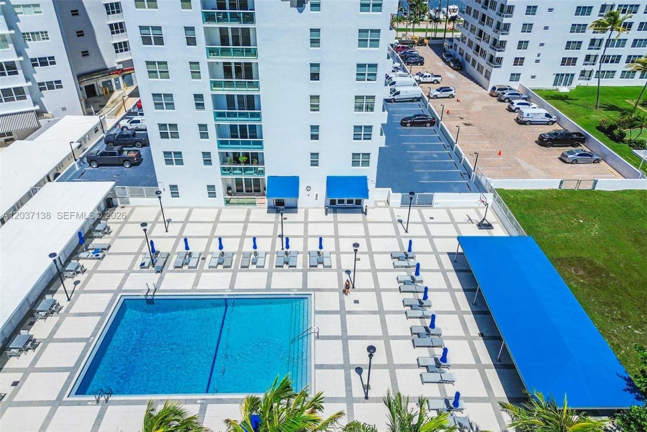 5001 Collins Ave, Unit 6E, Miami Beach, FL 33140 Photo