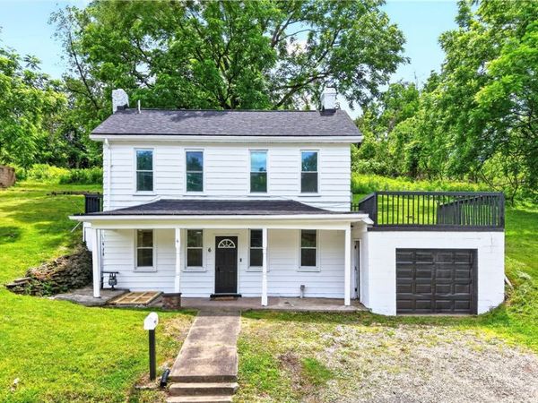 6 Gensler Rd , Pittsburgh, PA 15236