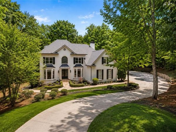 110 Valley Summit Court , Roswell, GA 30075