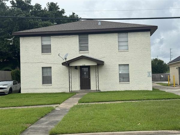 2906 2Nd Ave Avenue, Lake Charles, LA 70601