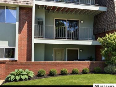 12035 Pierce Plaza, Unit 121, Omaha, NE 68144