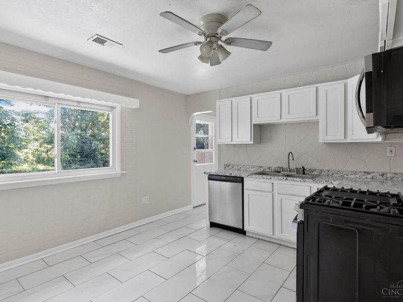 9998 Crusader Drive, Colerain Township, OH 45251 Photo 9