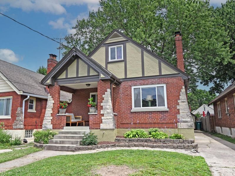 6908 Palmetto Street, Cincinnati, OH 45227 Photo 2