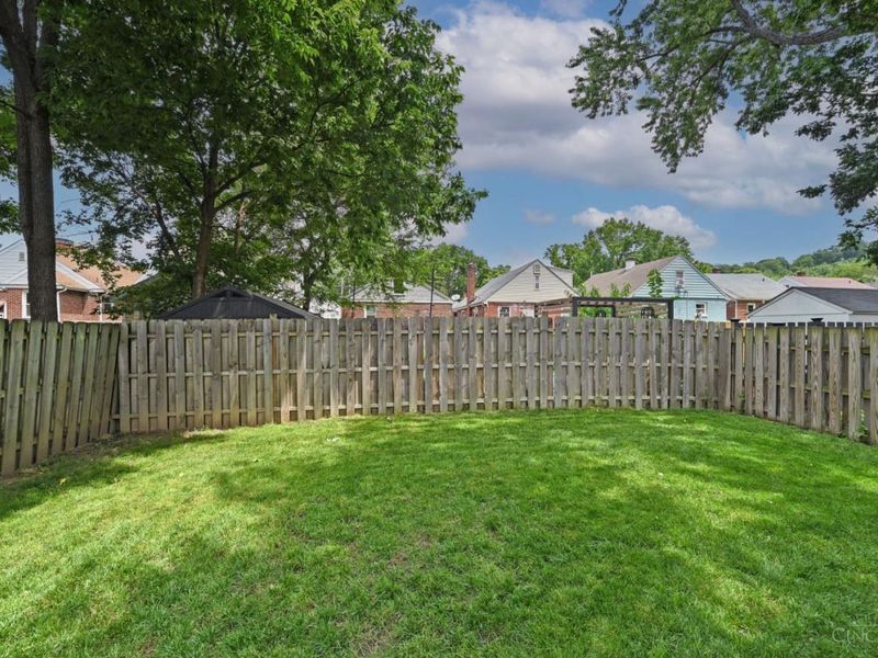 6908 Palmetto Street, Cincinnati, OH 45227 Photo 44