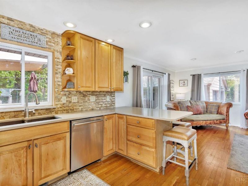 1001 Cedar Drive, Oxford, OH 45056 Photo 6