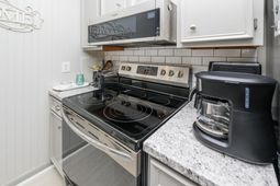 1509 N Waccamaw Dr.  photo 4