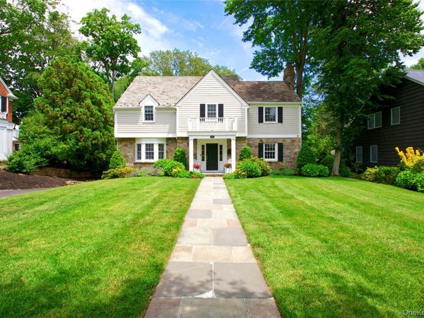 162 Manhasset Woods Road , Manhasset, NY 11030
