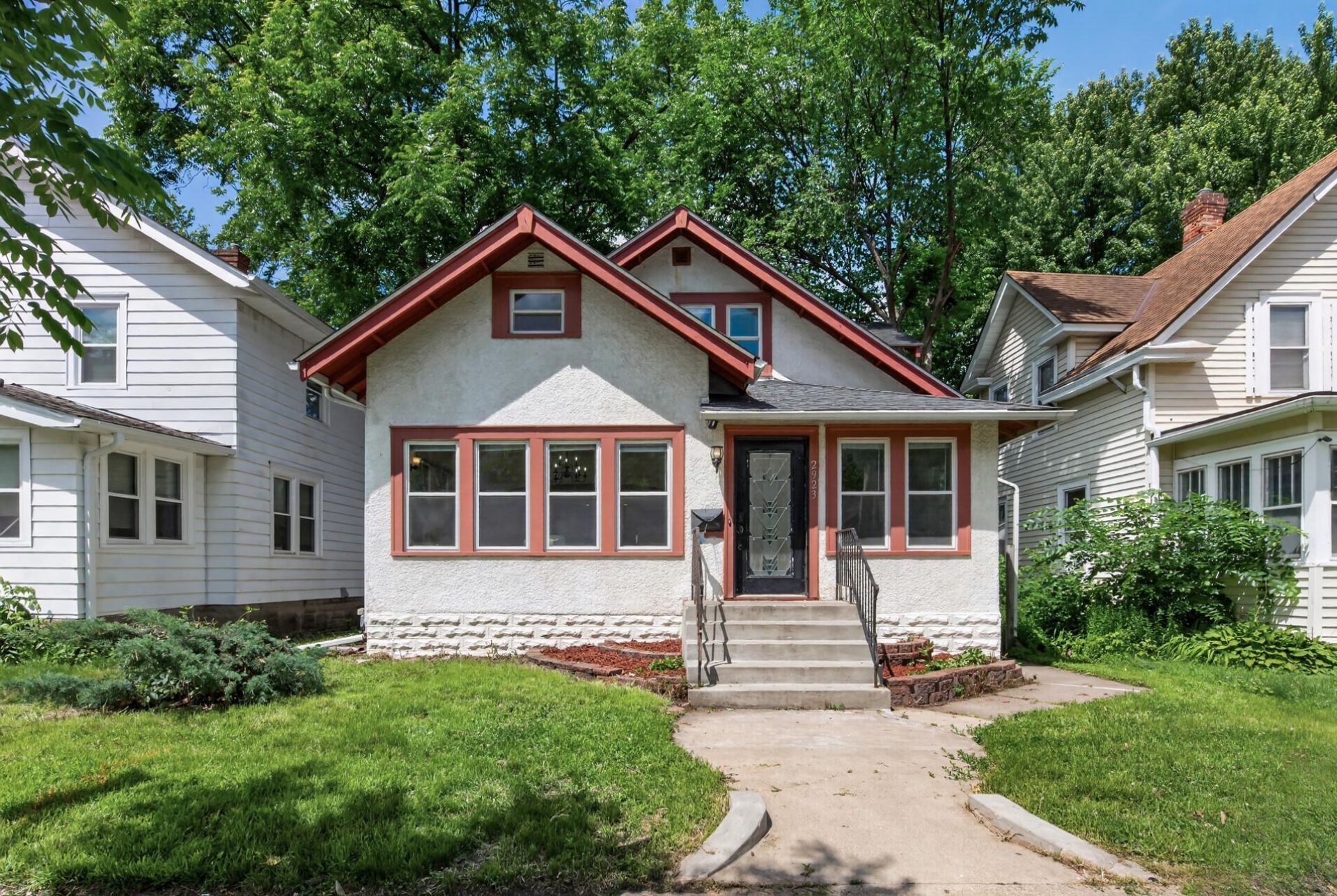 2923 Russell Avenue N Minneapolis, MN 55411