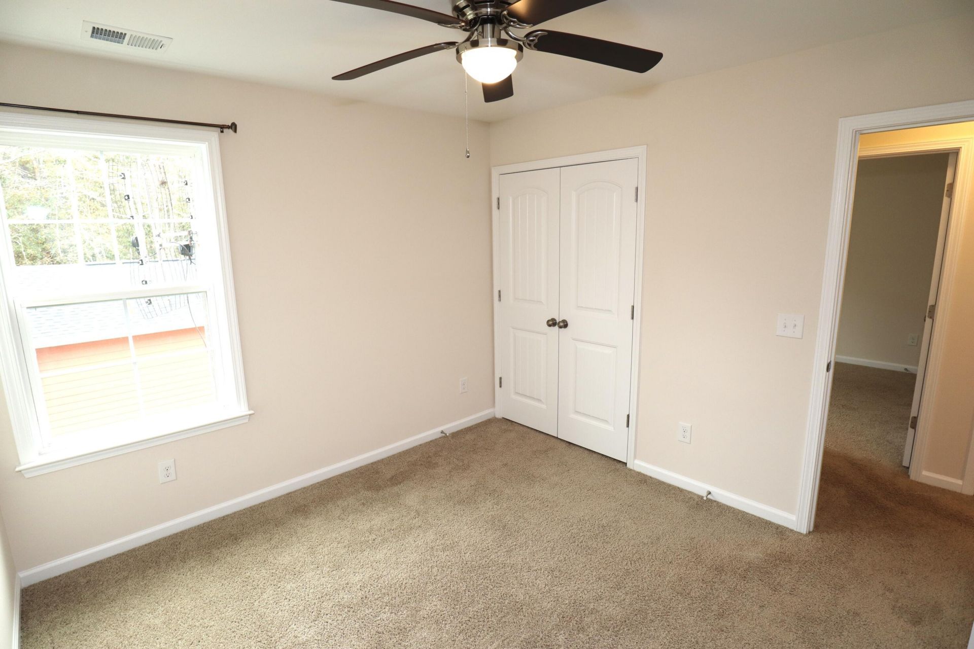 1718 Emmets Road Photo 20