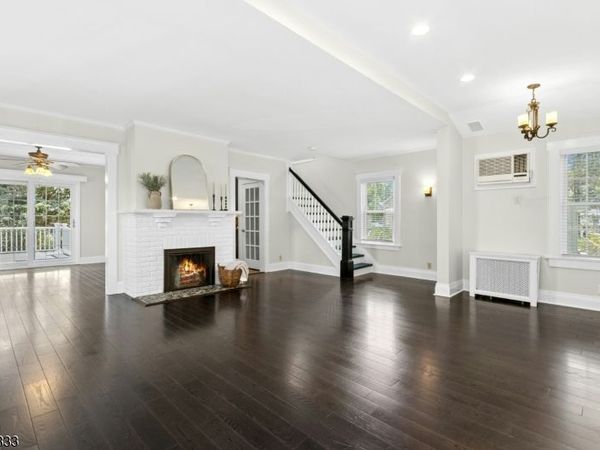 48 Mansion Ter, Cranford, NJ 07016