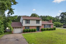 1001 Gardendale Drive  photo 4