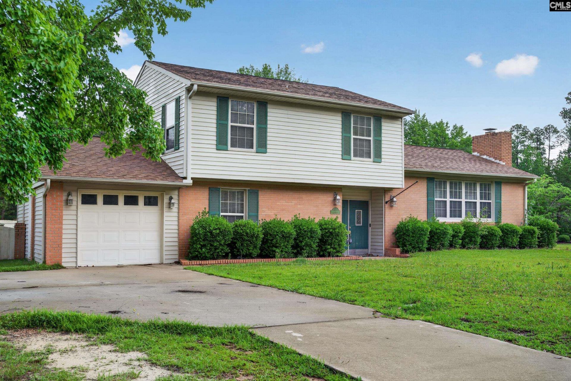 1001 Gardendale Drive  Photo 6