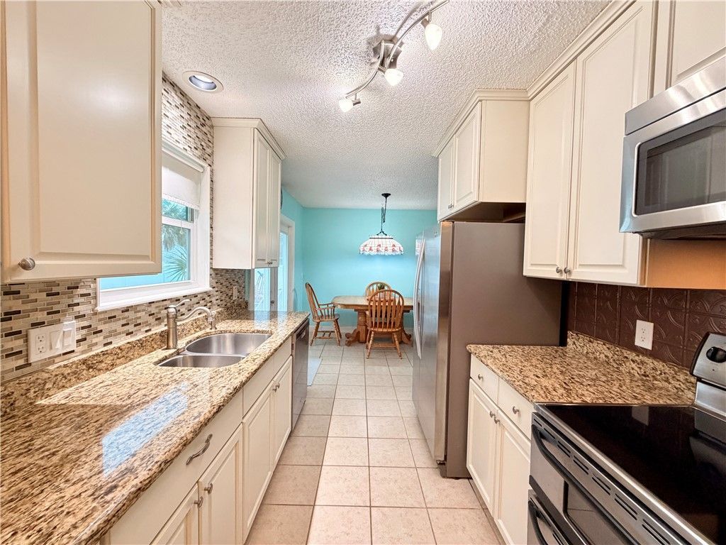 264 13th Lane Sw, Vero Beach, FL 32966 Photo